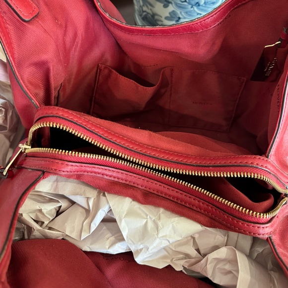 COACH Madison Carlyle Bag in Red - Picture 6 of 8